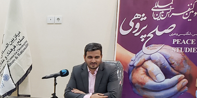 برای ترویج گفتمان صلح و عدالت باید جهان را با مهدویت آشنا کنیم